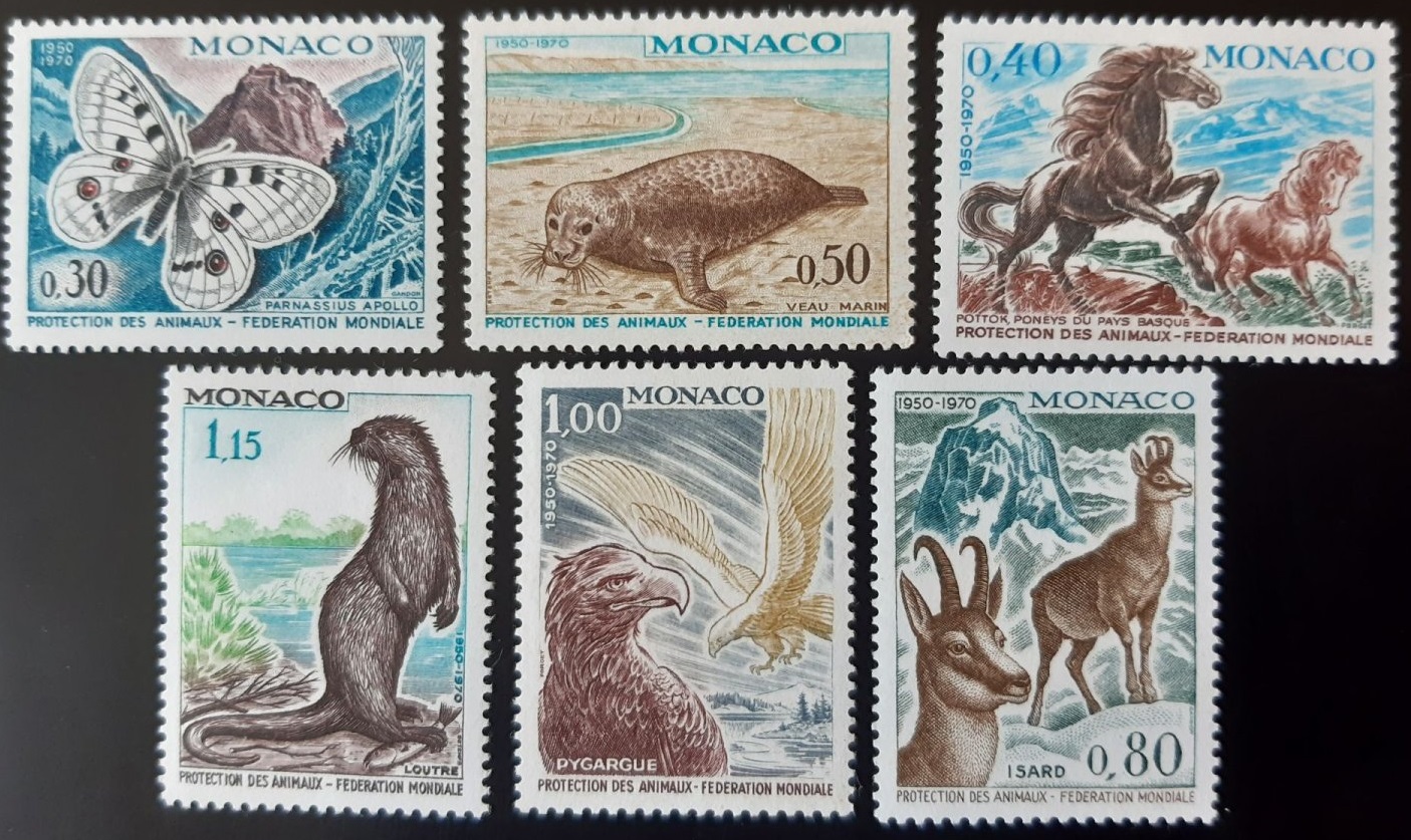 Монако 1970 фауна животные птицы бабочки лошади